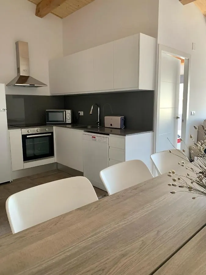 Apartment Flat In Girona City Centre - 5 Mins From Old Town And Train Station