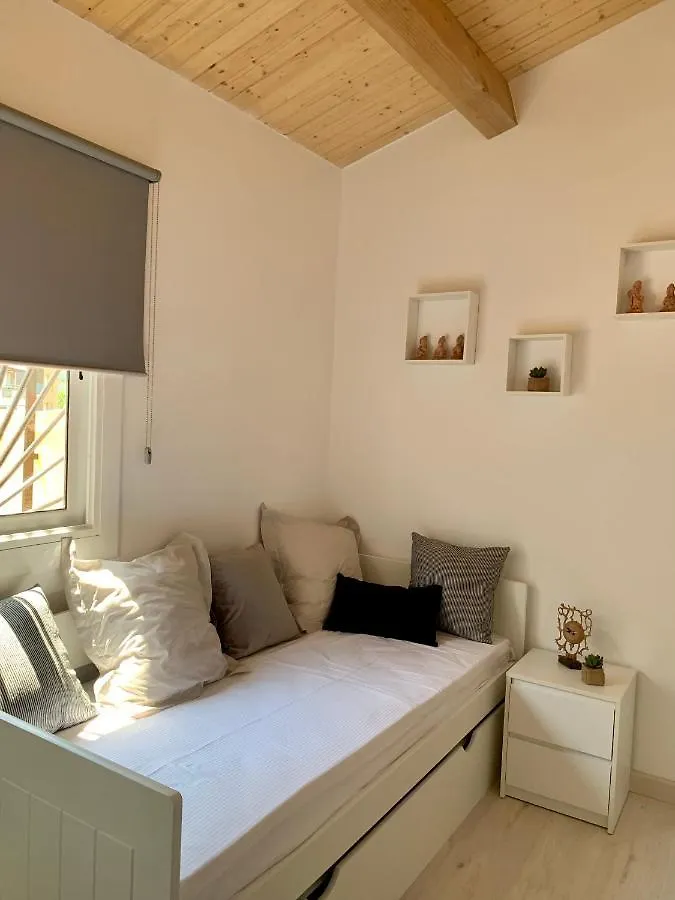 Flat In Girona City Centre - 5 Mins From Old Town And Train Station Apartment